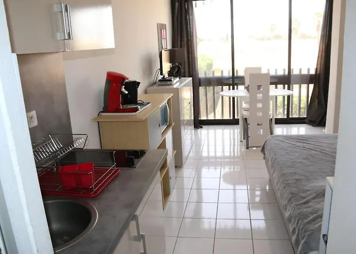 216, Port Vénus Au Village Naturiste